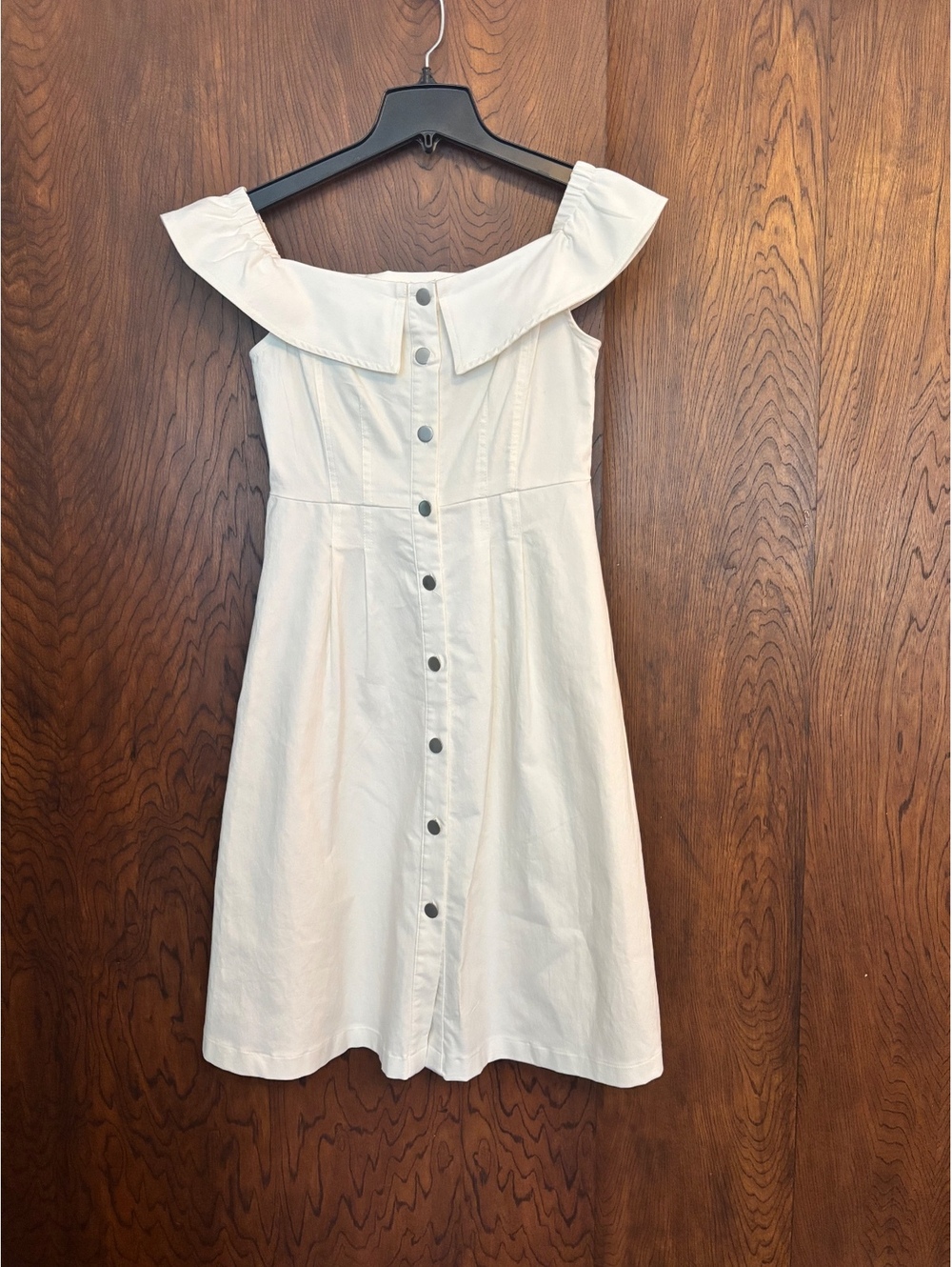 Jealous Tomato Off-Shoulder Button Front White Dress Medium